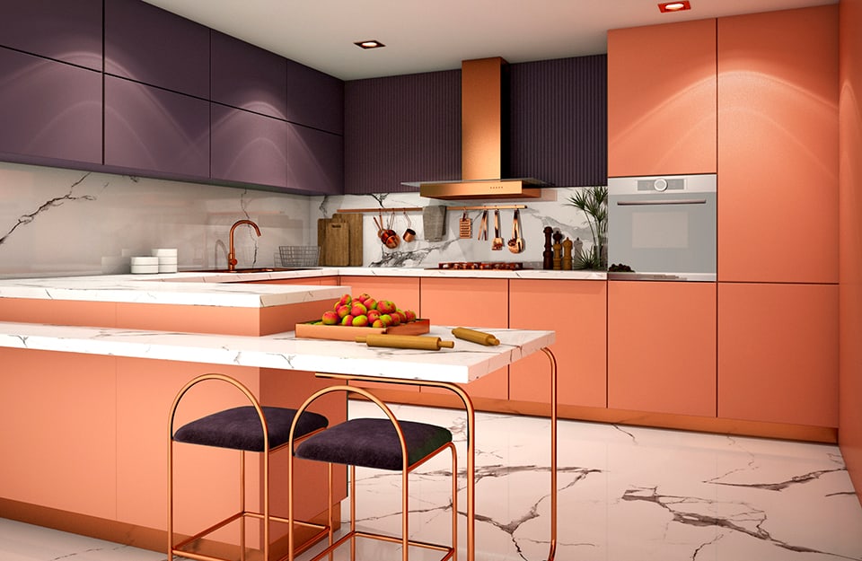 Cucina moderna sui toni del melanzana e del rosa salmone, con dettagli in metallo e pavimento in marmo