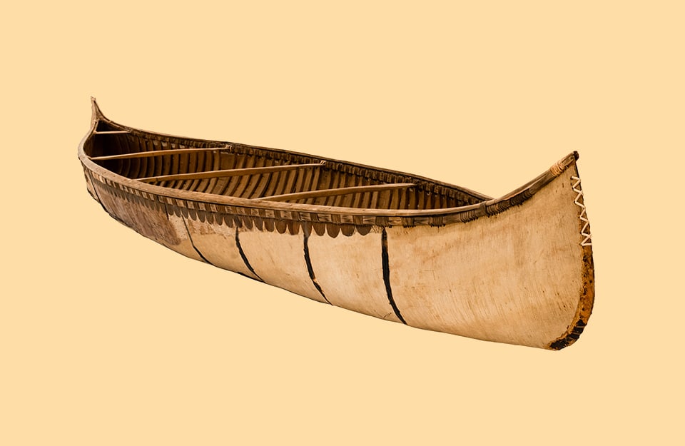 Una canoa tradizionale dei nativi americani su sfondo bianco Navajo